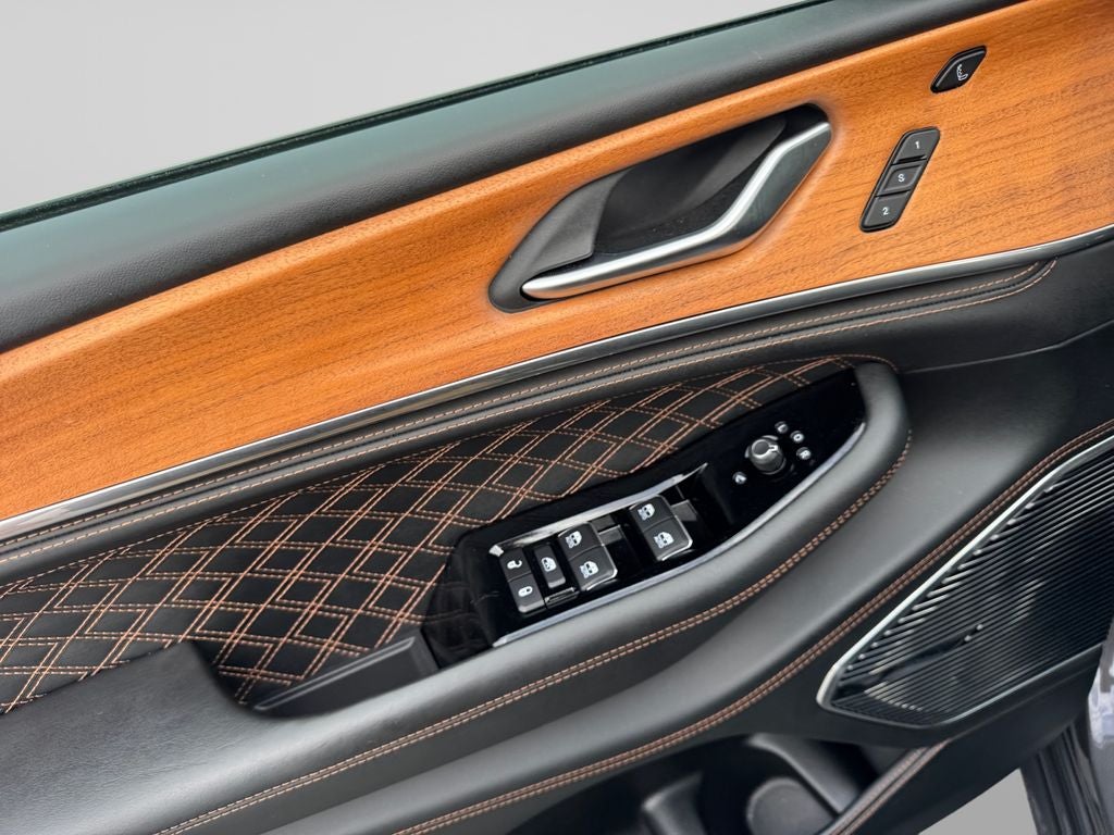 2023 Jeep Grand Cherokee L Summit Reserve