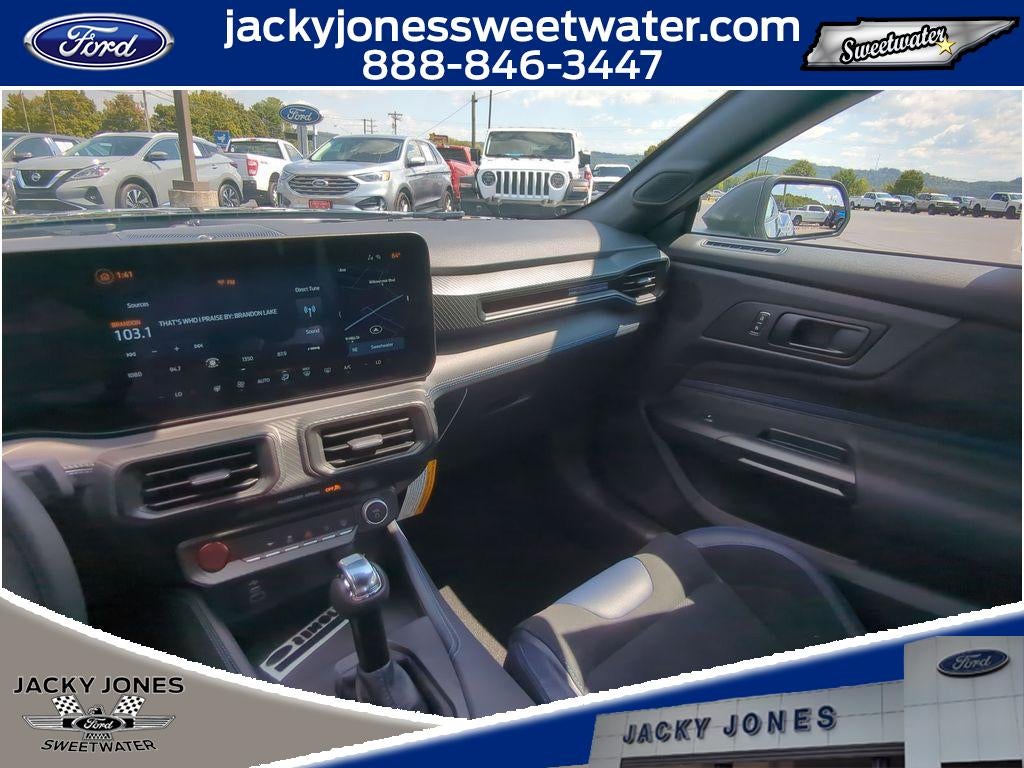 2025 Ford Mustang Dark Horse