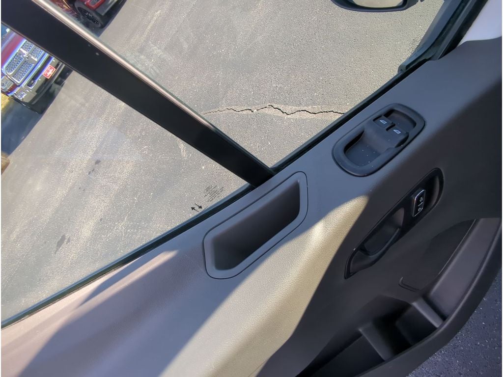 2025 Ford Transit Wagon XLT