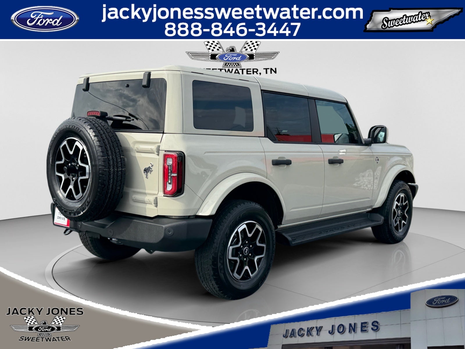 2026 Ford Bronco Outer Banks