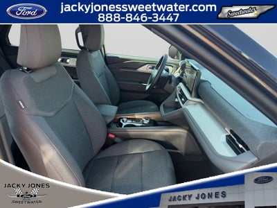 2027 Ford Explorer Active w/200A Pkg