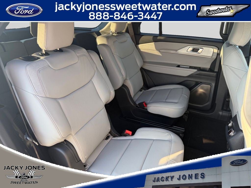 2027 Ford Explorer Active w/200A Pkg