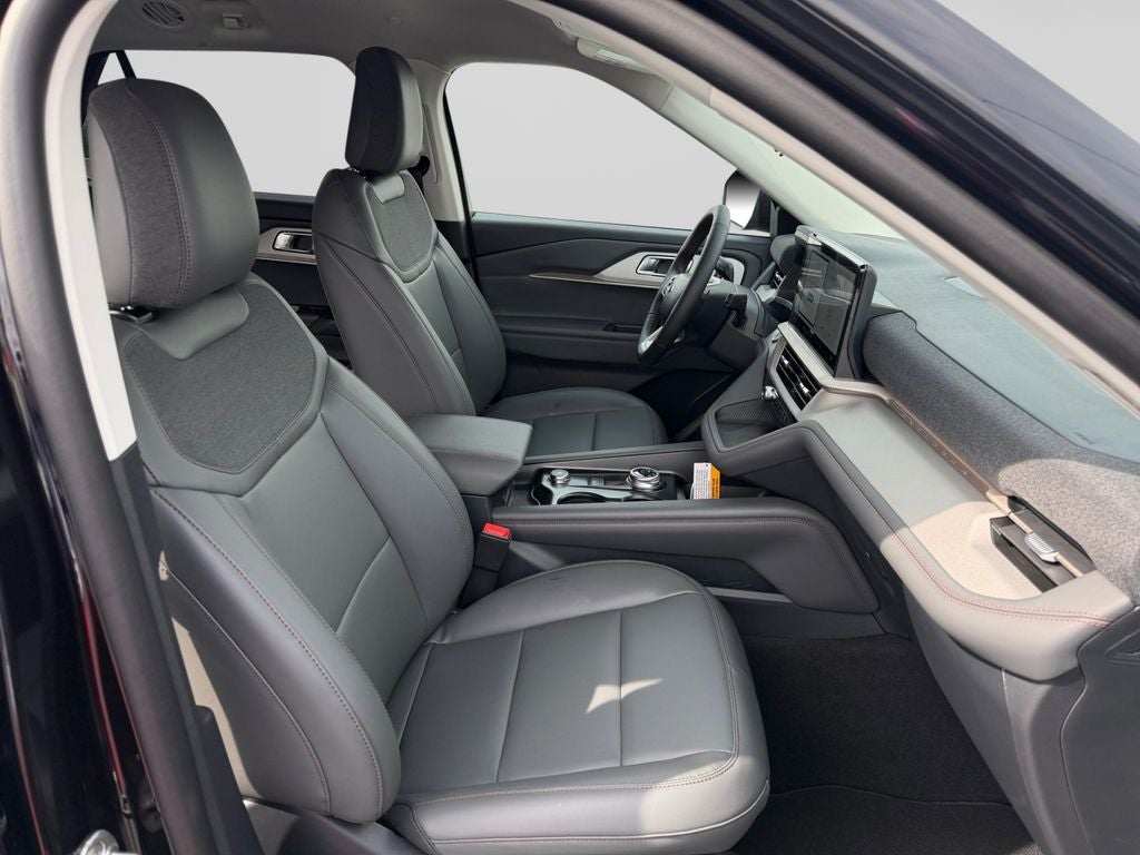2026 Ford Explorer Active-Upcoming Demo