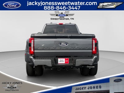 2027 Ford F-350 LARIAT