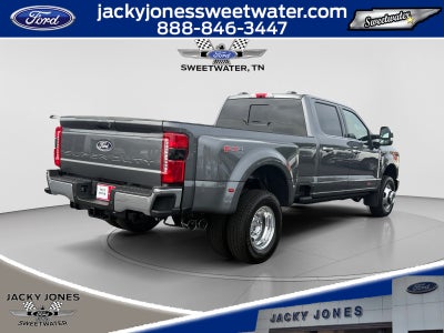 2027 Ford F-350 LARIAT