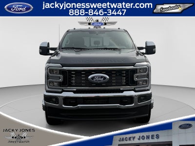 2027 Ford F-350 LARIAT