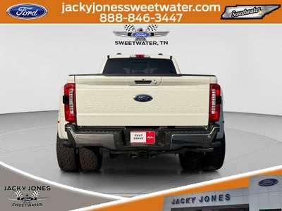 2023 Ford F-350 LARIAT