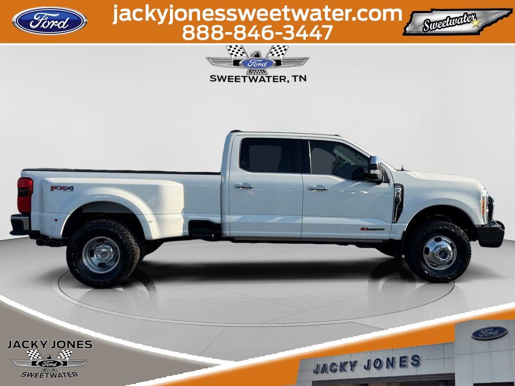 2023 Ford F-350 LARIAT