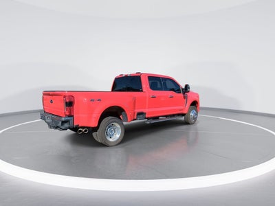 2025 Ford F-450 LARIAT