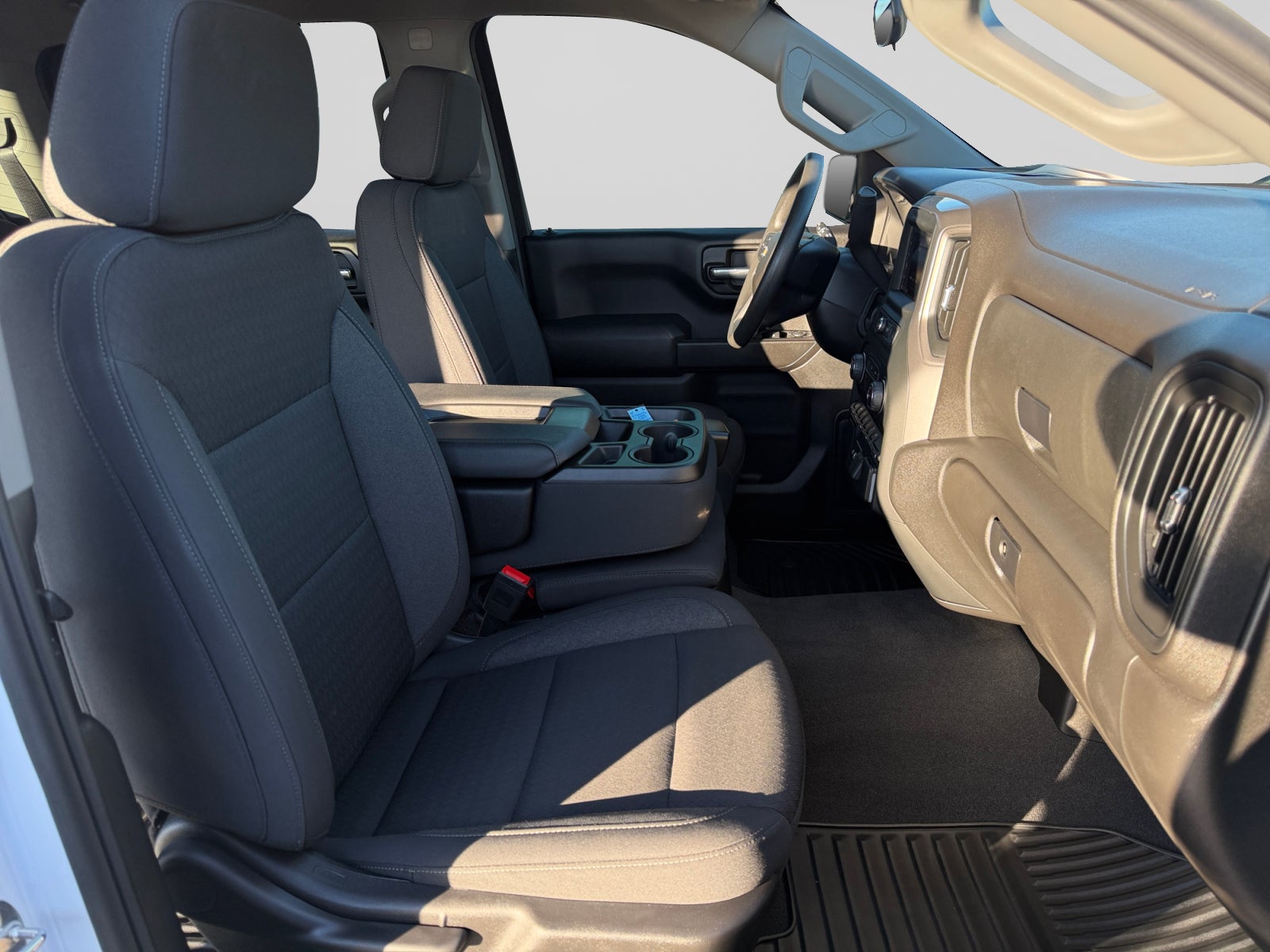 2024 Chevrolet Silverado Custom