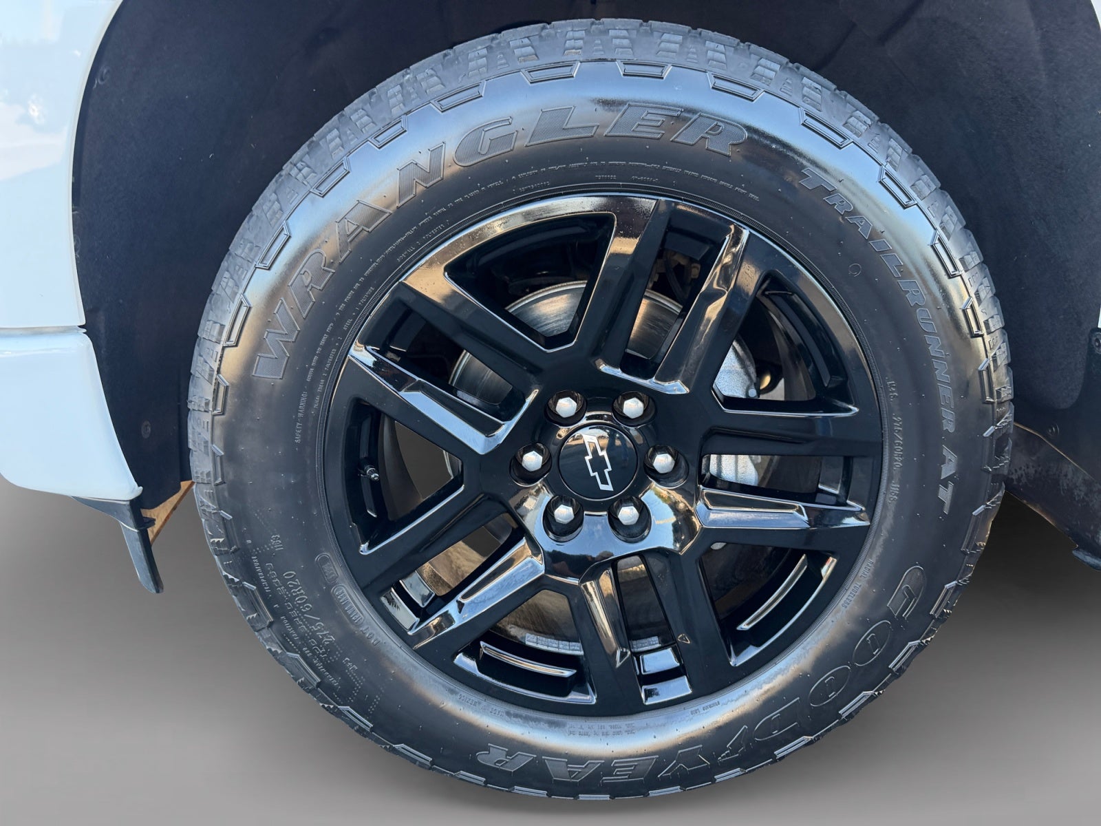 2024 Chevrolet Silverado Custom