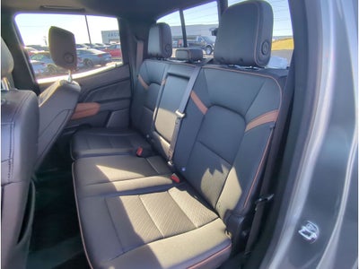 2024 GMC Canyon 4WD AT4