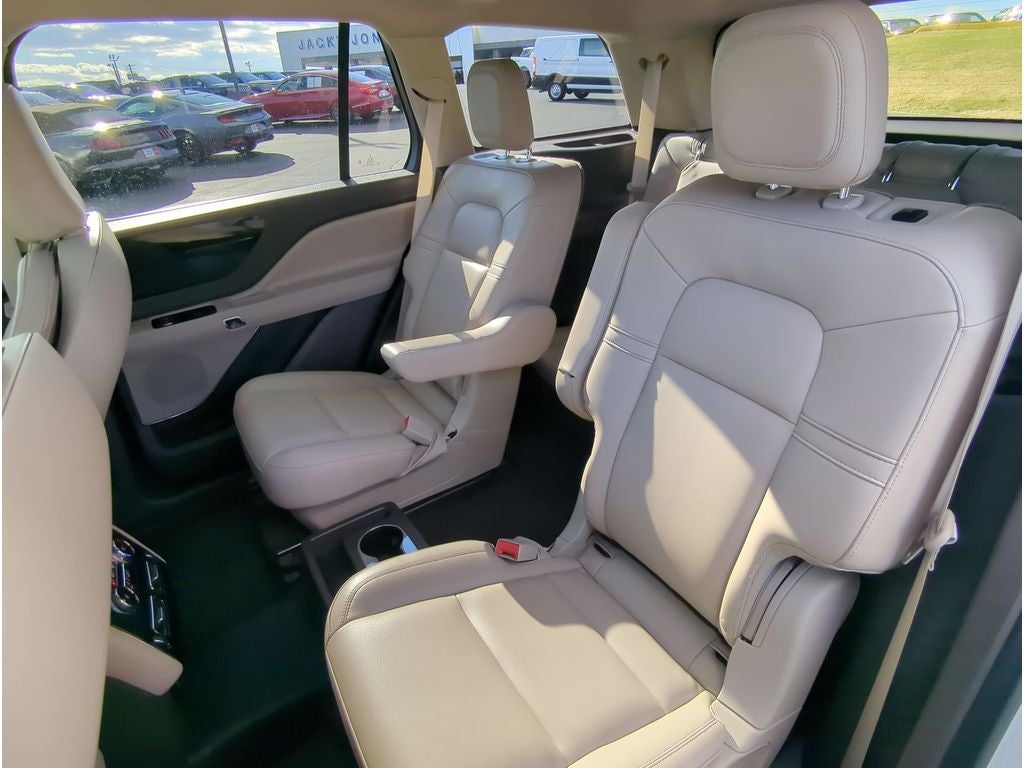 2022 Lincoln Aviator Standard