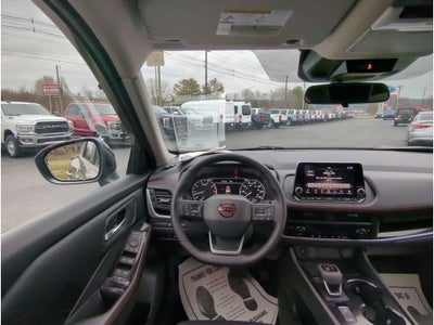 2025 Nissan Rogue Rock Creek