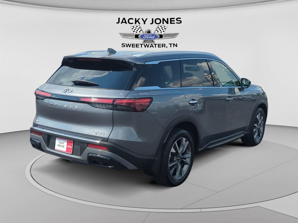 2023 INFINITI QX60 LUXE