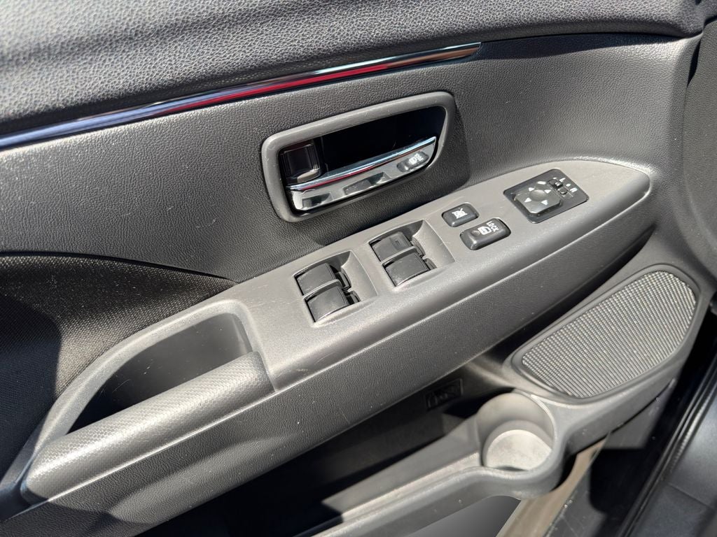 2023 Mitsubishi Outlander Sport ES